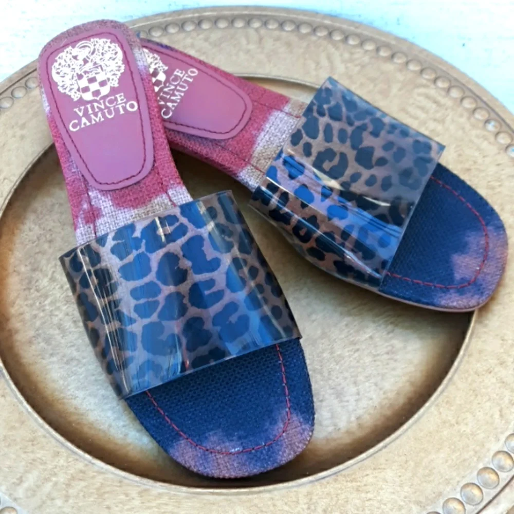 NWT VINCE CAMUTO PRTINDAL SLIDE SANDAL - Picture 8 of 8